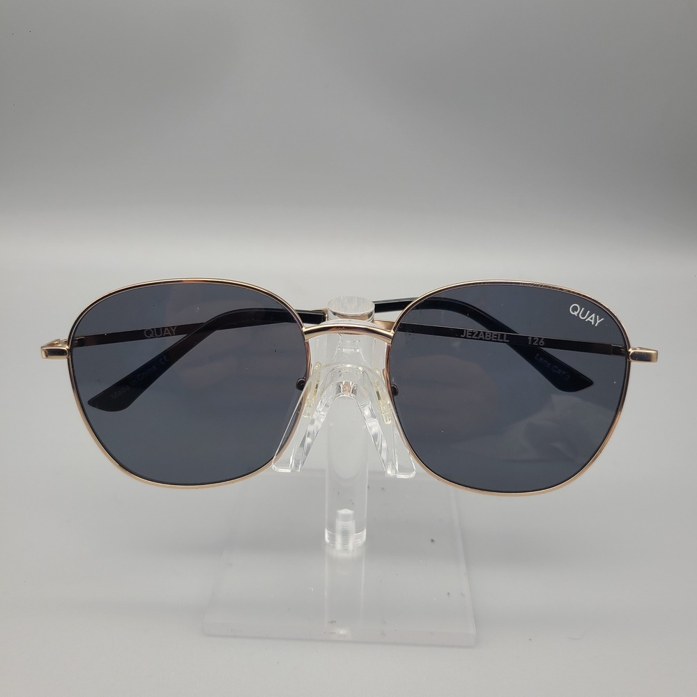 Quay Australia Jezabell Gold Black Round Oversized Sunglasses Lens Cat 3 126